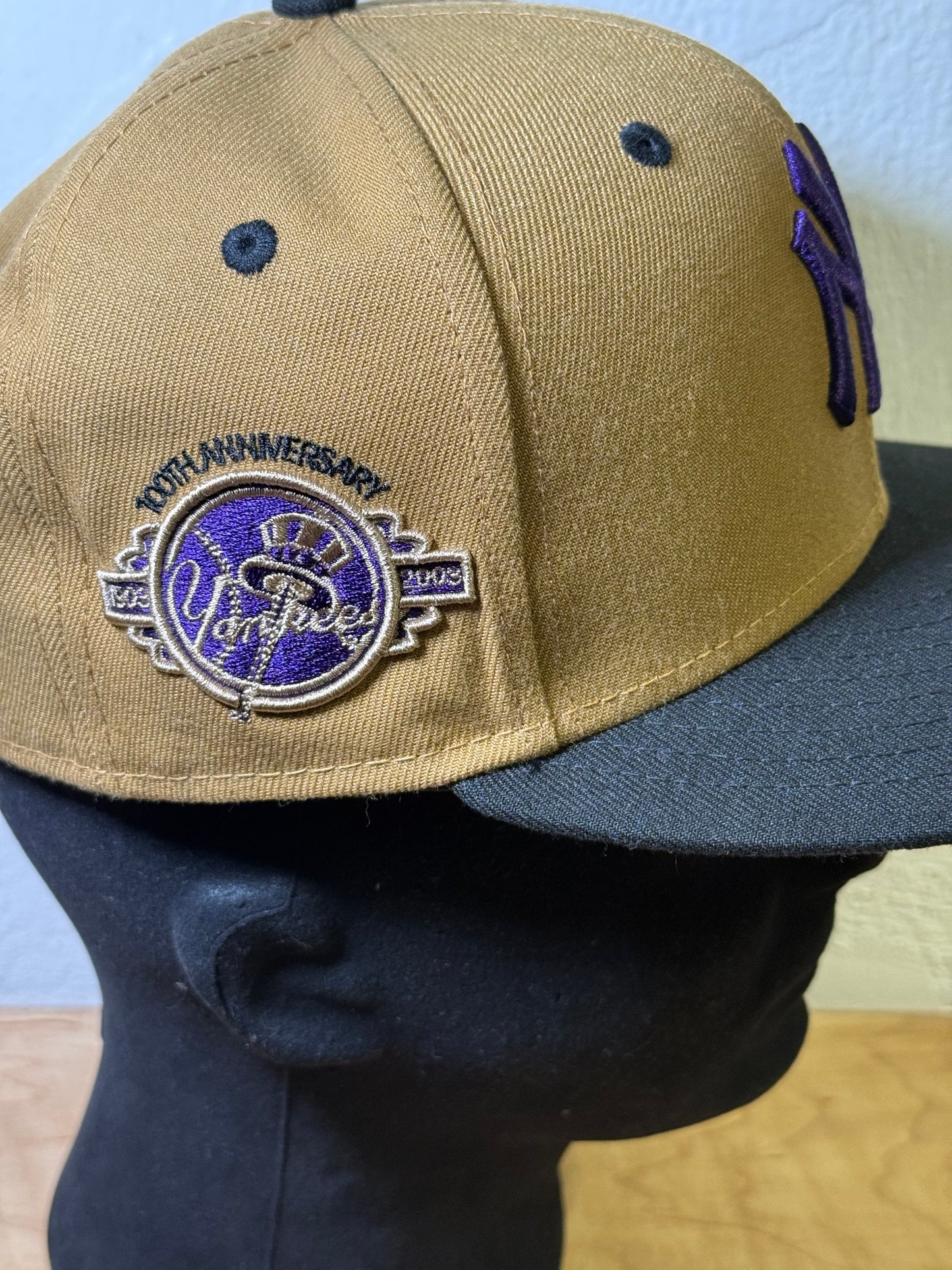 New Era NY Yankee “Peanut Butter Jelly” Size 7 1/8