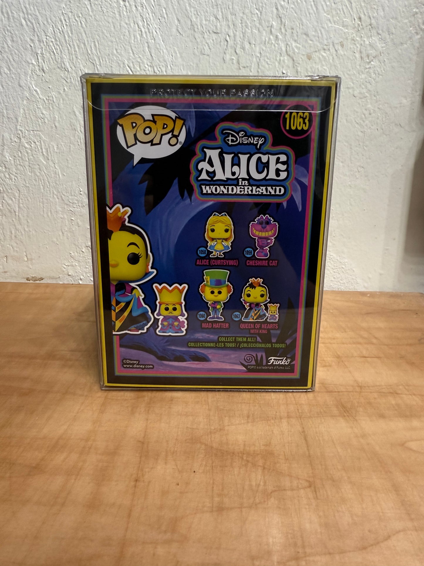 Funko Pop Disney Alice In Wonderland 1063 Queen Of Hearts Vinyl Figure New