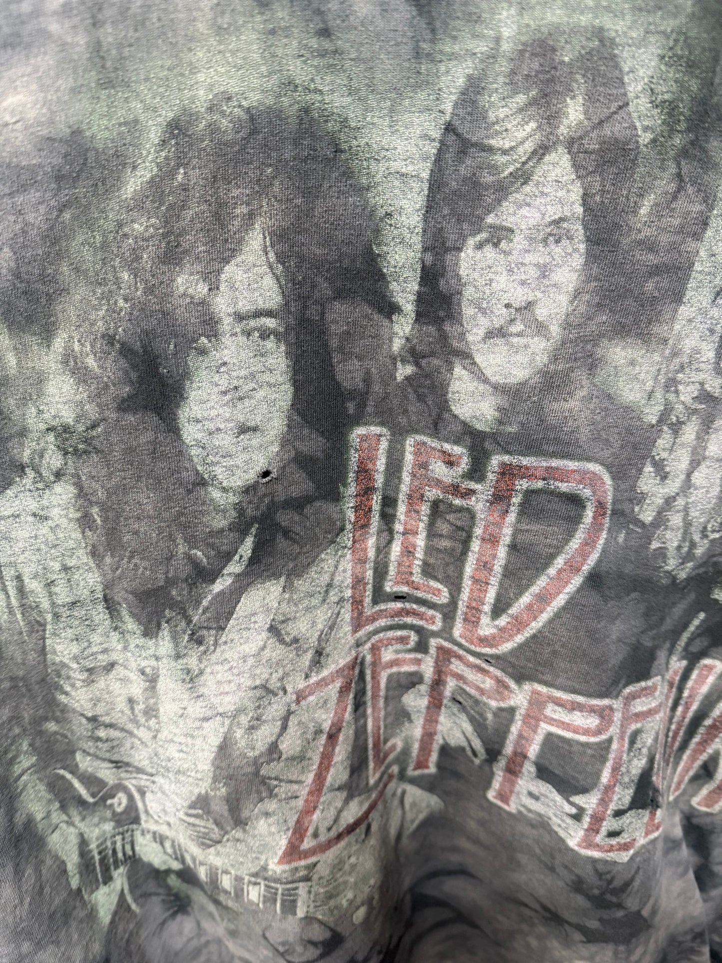 00's Led Zeppelin Large Print Shirt Size 2XL(Please Review Photos)