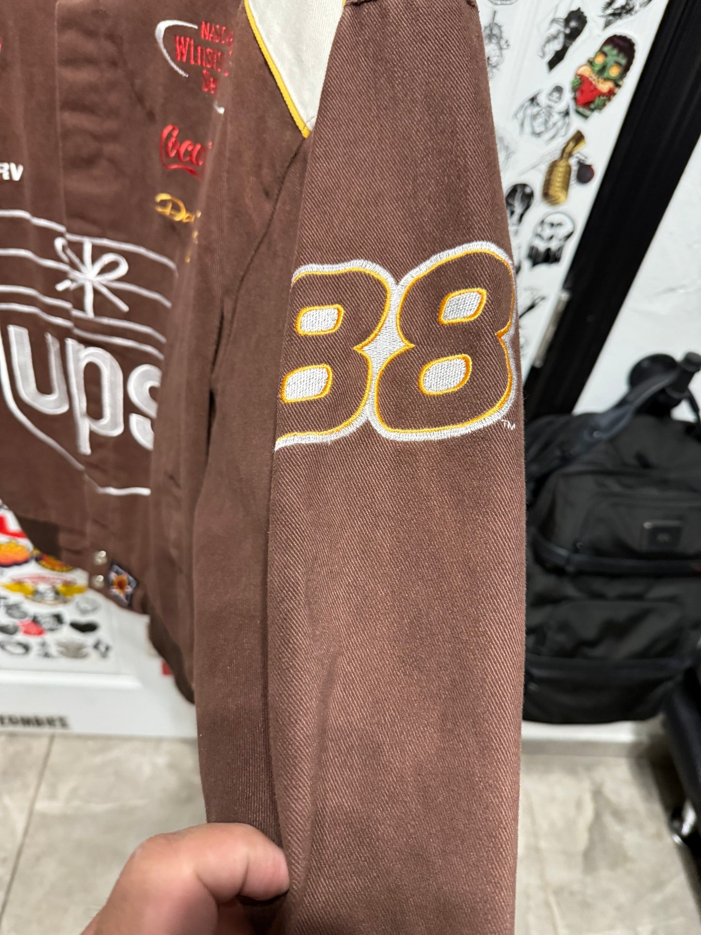 JH Design Dale Jarrett UPS Racing NASCAR Jacket Size XL