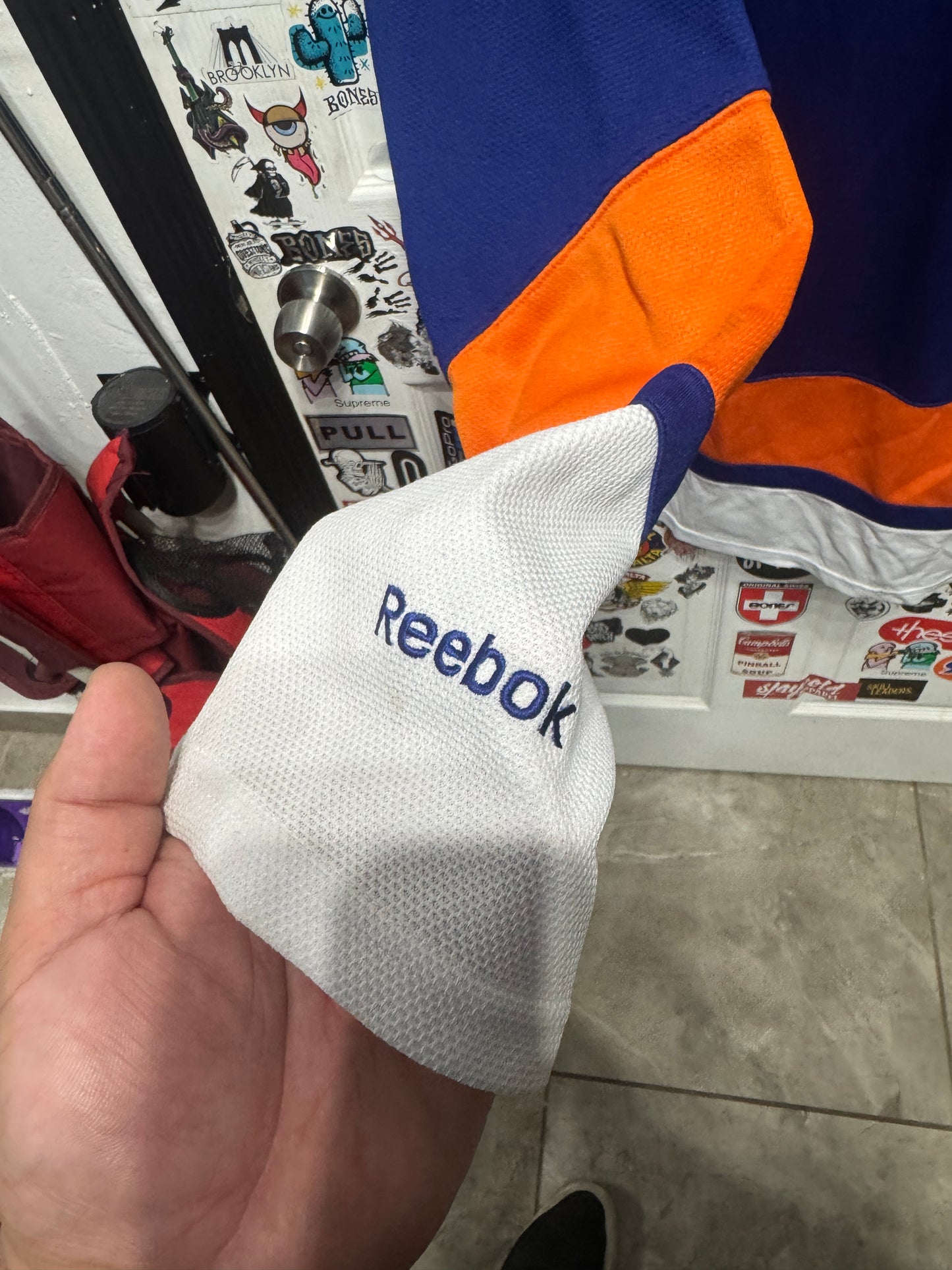 Reebok New York Islanders NHL Jersey Size Large – Blue/Orange Home