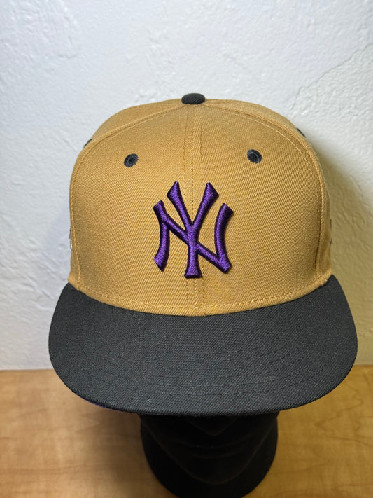 New Era NY Yankee “Peanut Butter Jelly” Size 7 1/8