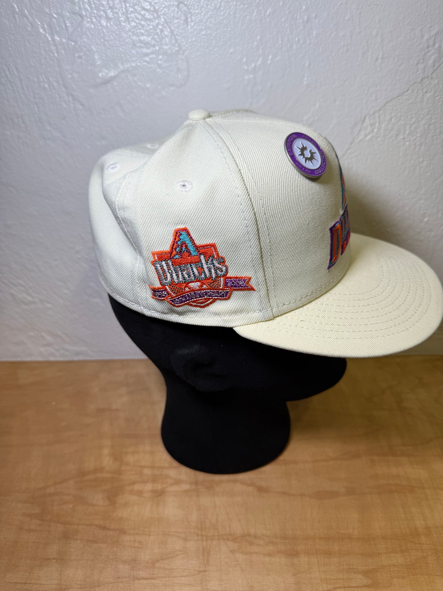 New Era x Capanova Arizona Diamondbacks Size 6 7/8